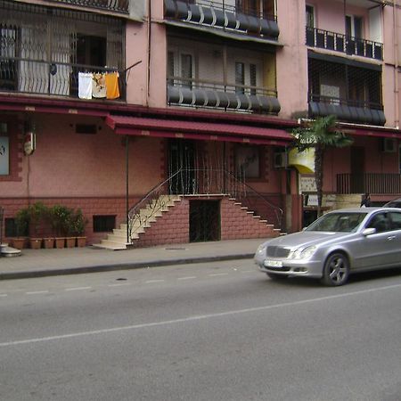 באטומי Guesthouse Melikishvili 57 מראה חיצוני תמונה