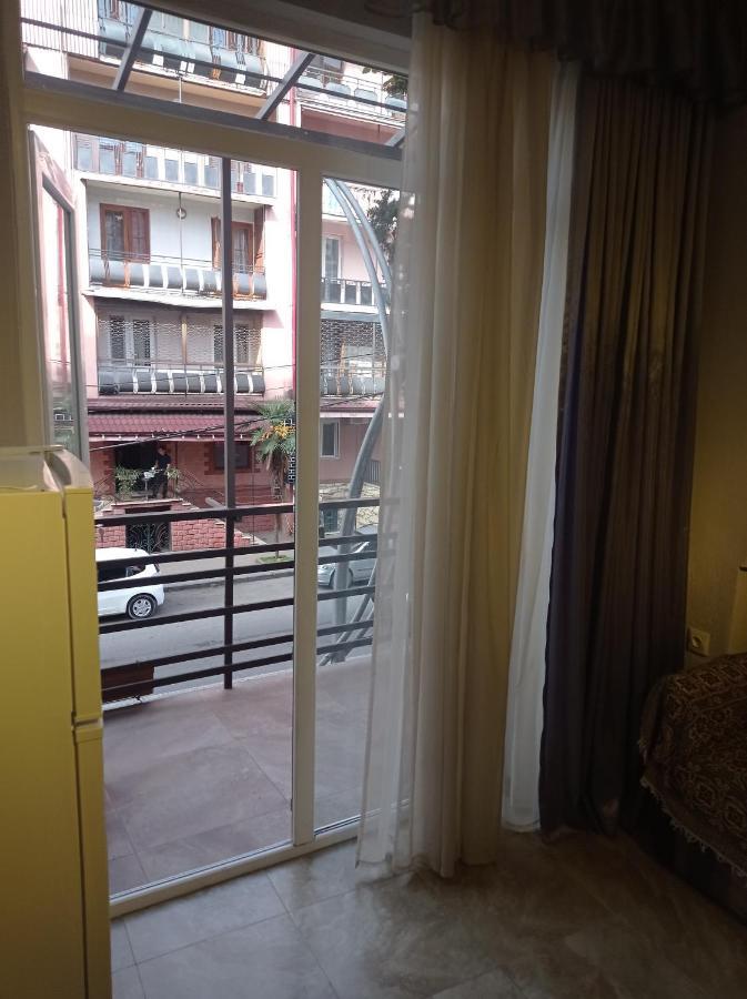 באטומי Guesthouse Melikishvili 57 מראה חיצוני תמונה