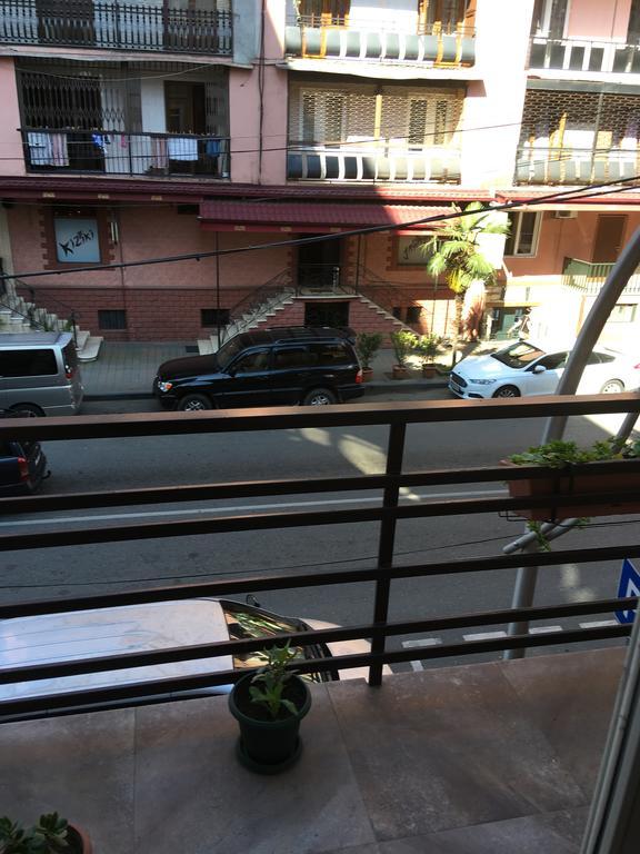 באטומי Guesthouse Melikishvili 57 מראה חיצוני תמונה